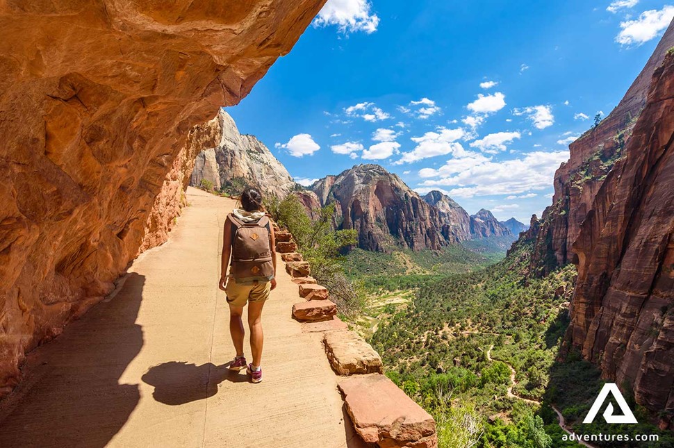 hiking angels landing area in usa