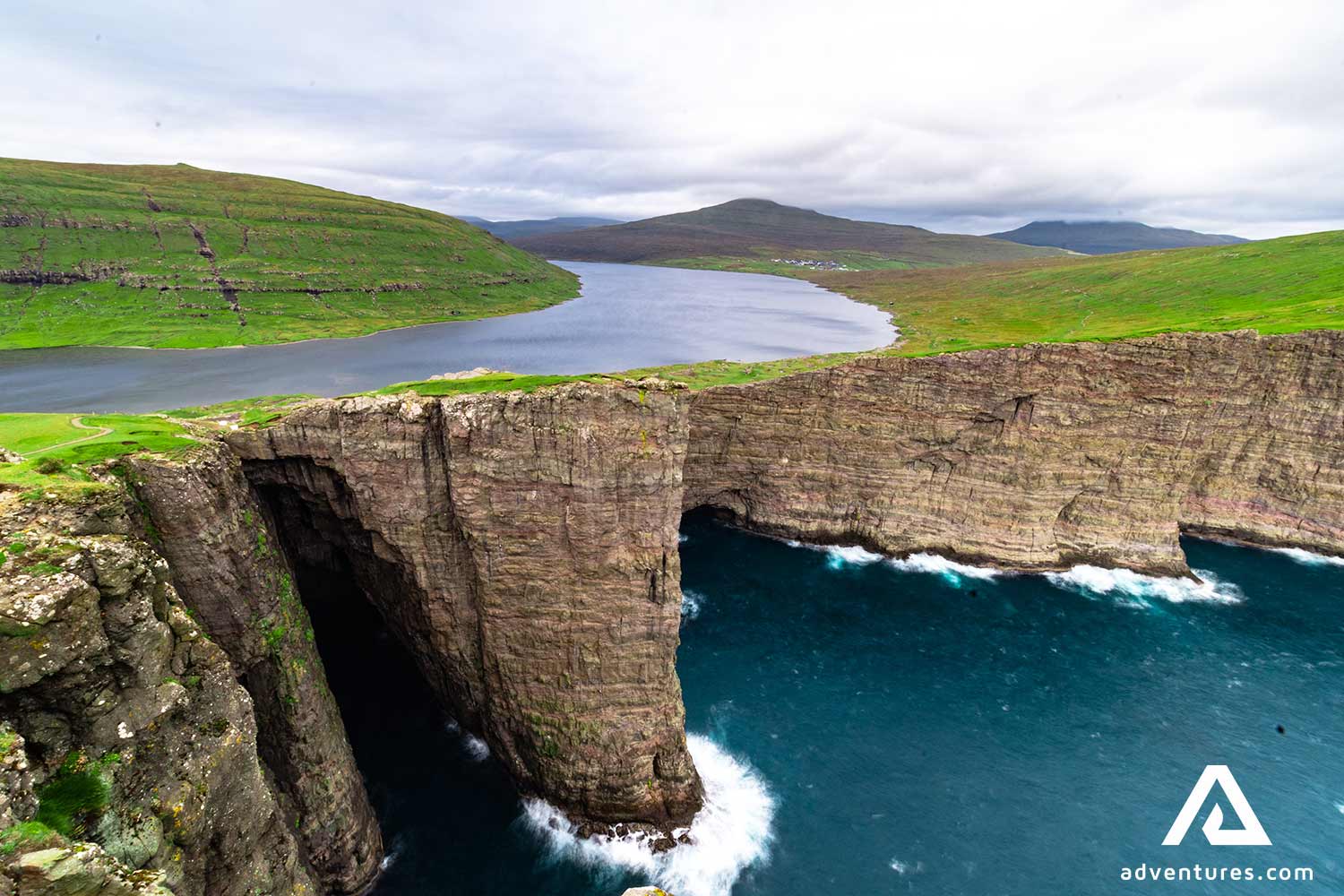 tall steep cliffs in faroe islands