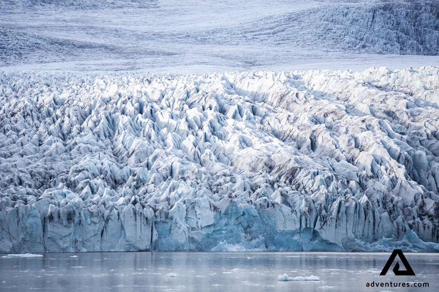 Close up picture of Fjallsjokull glacier