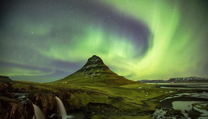 Kirkjufell Snaefellsnes Peninsula Northern Lights in Iceland