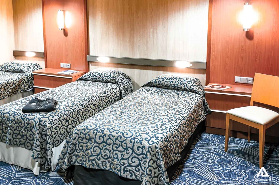 Twin bed in cruise ship