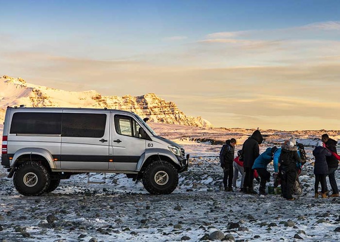 Aufregende Super Jeep-Touren in Island