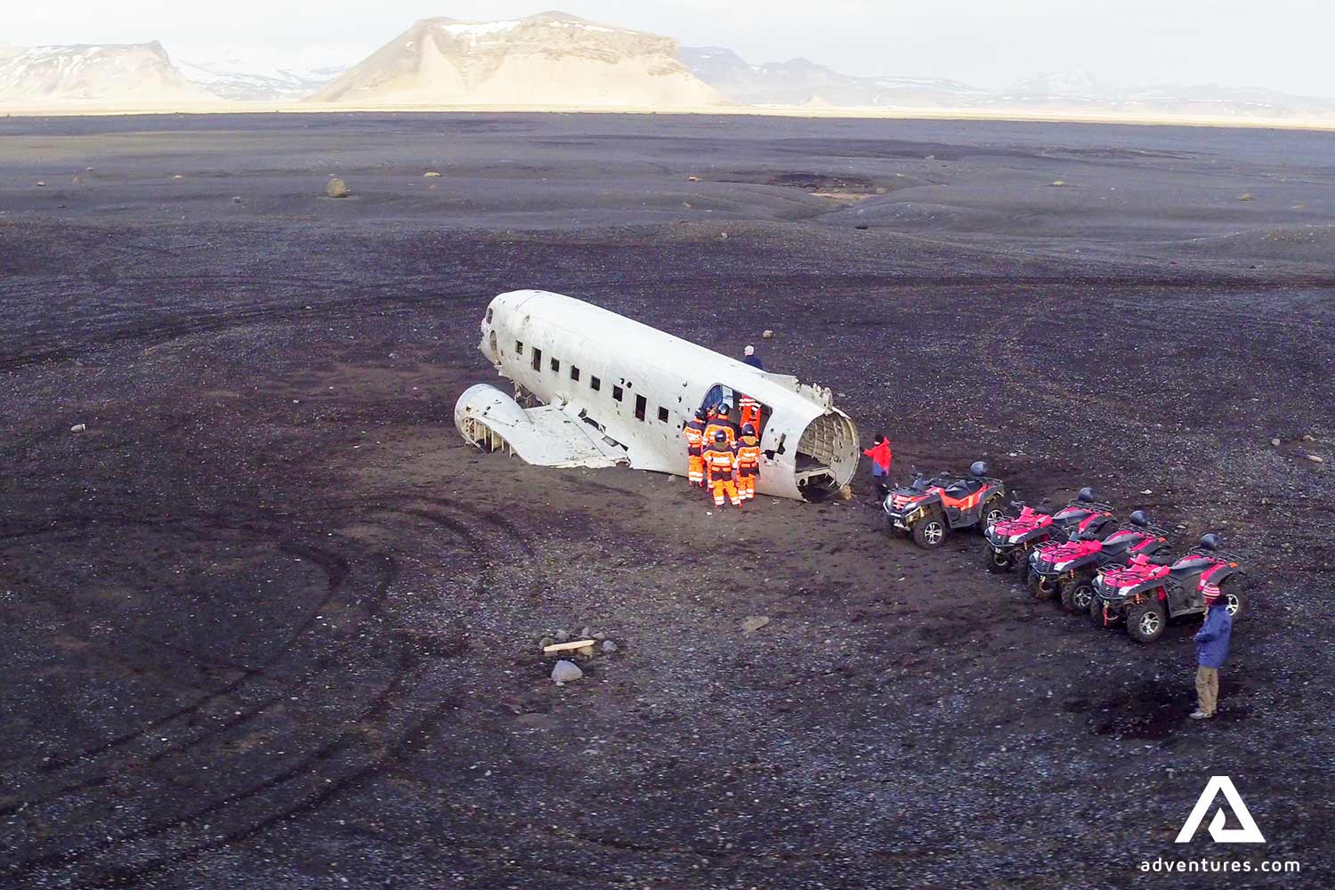 exploring dc3 plane wreck