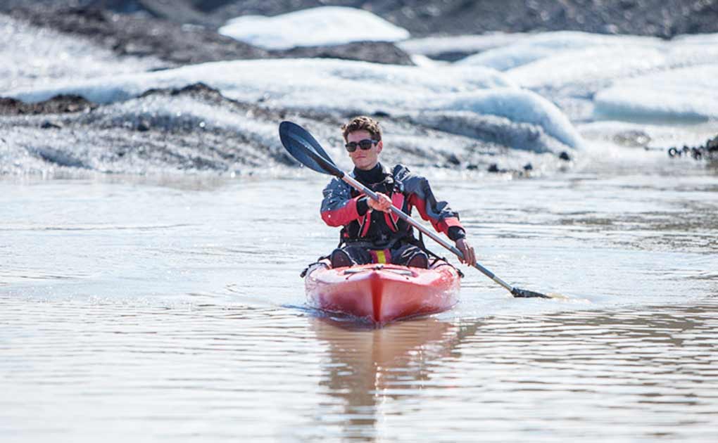 Kayaking on Solheimajokull Glacier Lagoon