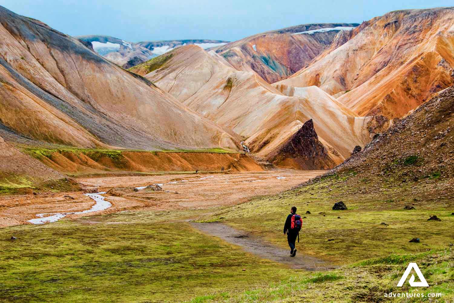 hiking landmannalaugar paths in iceland