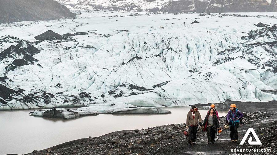 walking from solheimajokull glacier