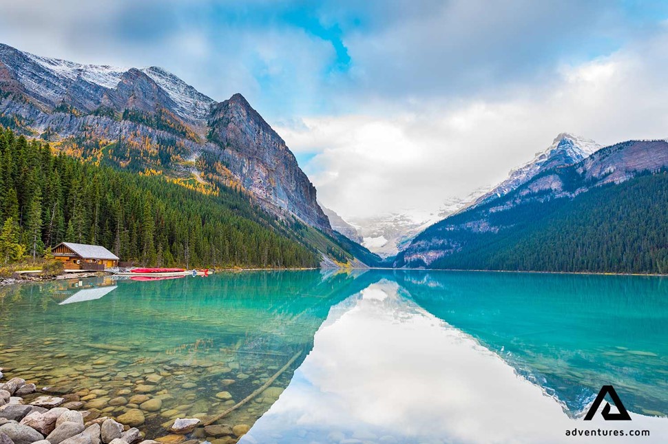 lake louise view in canada at summer