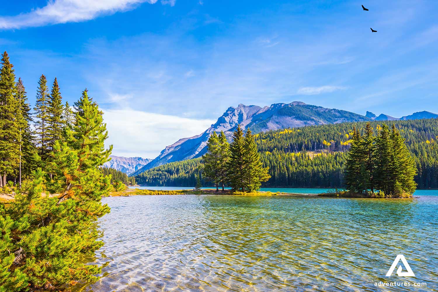 Lake Minnewanka view in summer