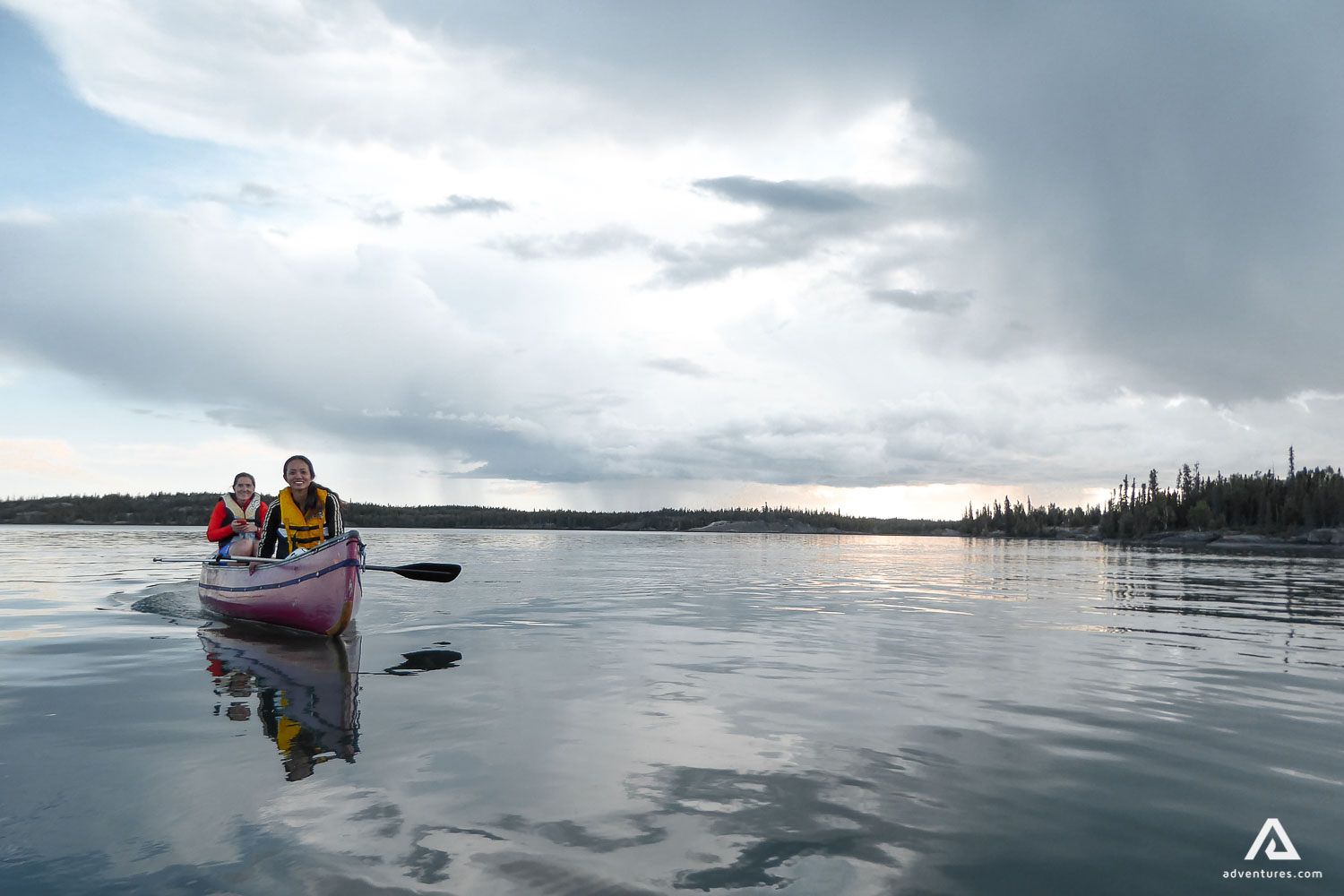 Canoeing happy people
