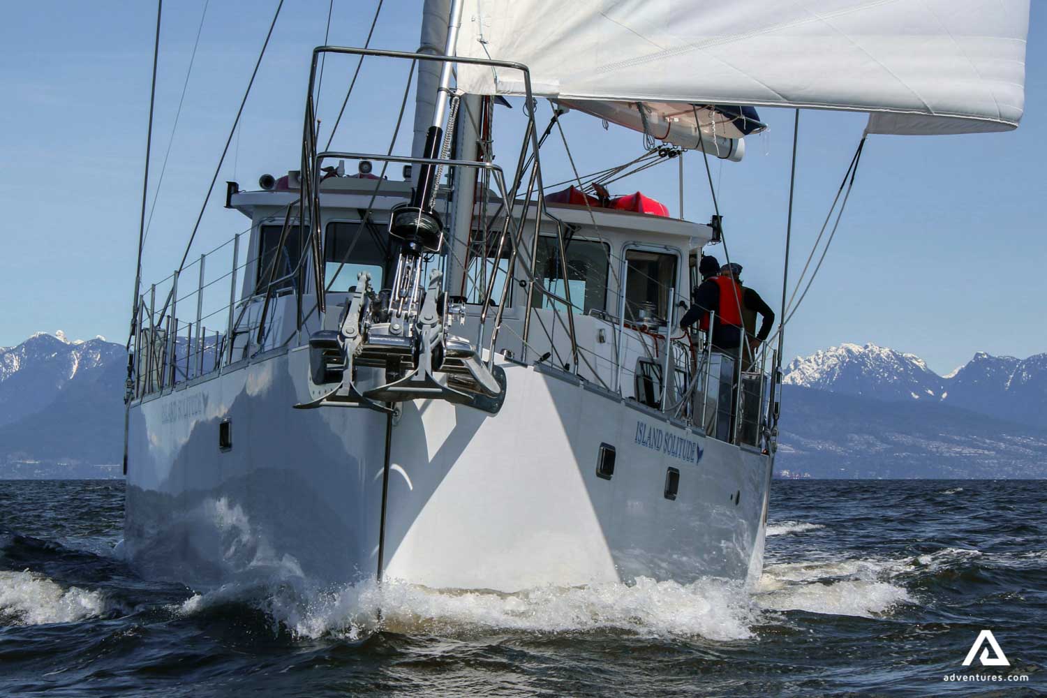 Sailing cruise exterior