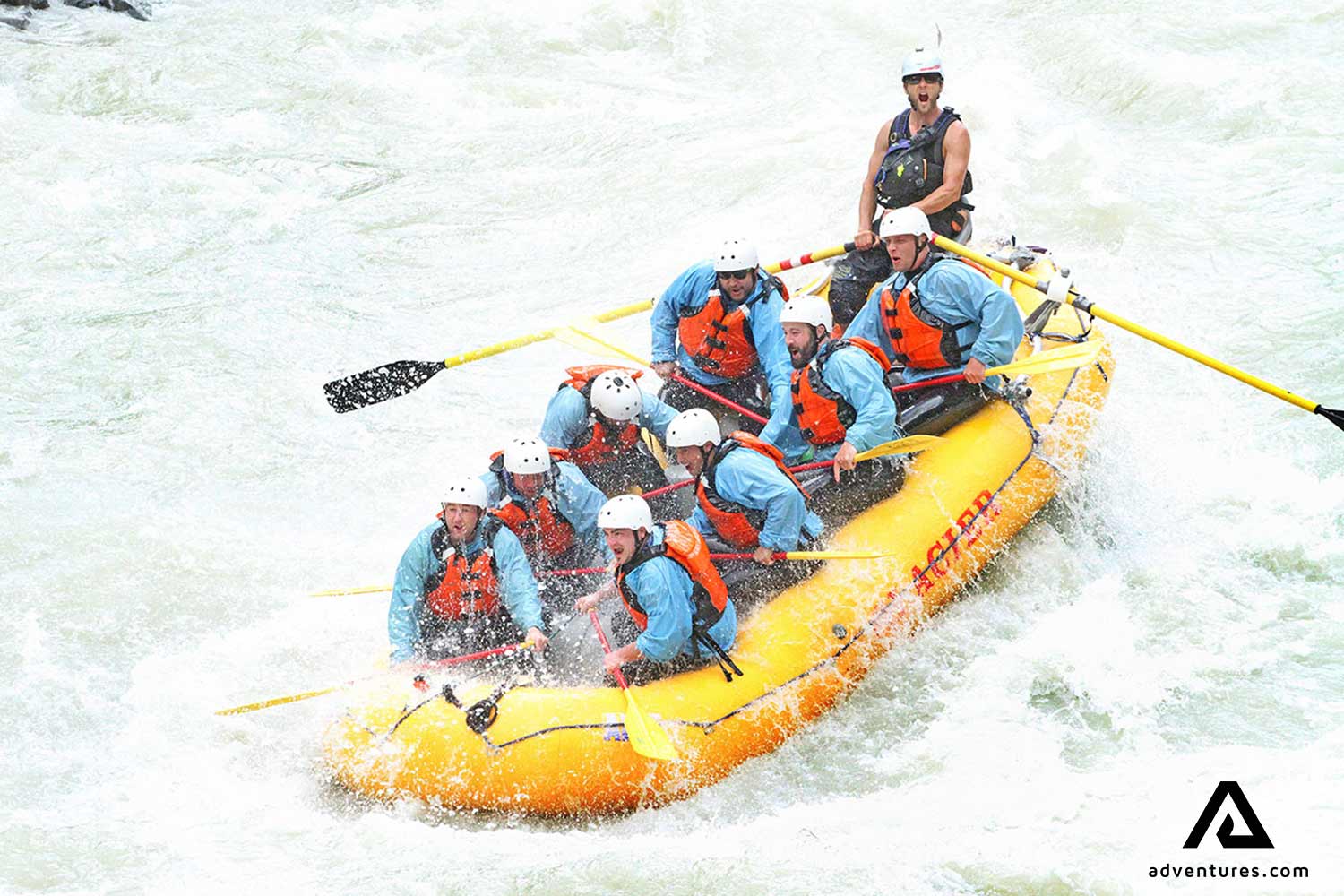 group rafting in yoho in canada