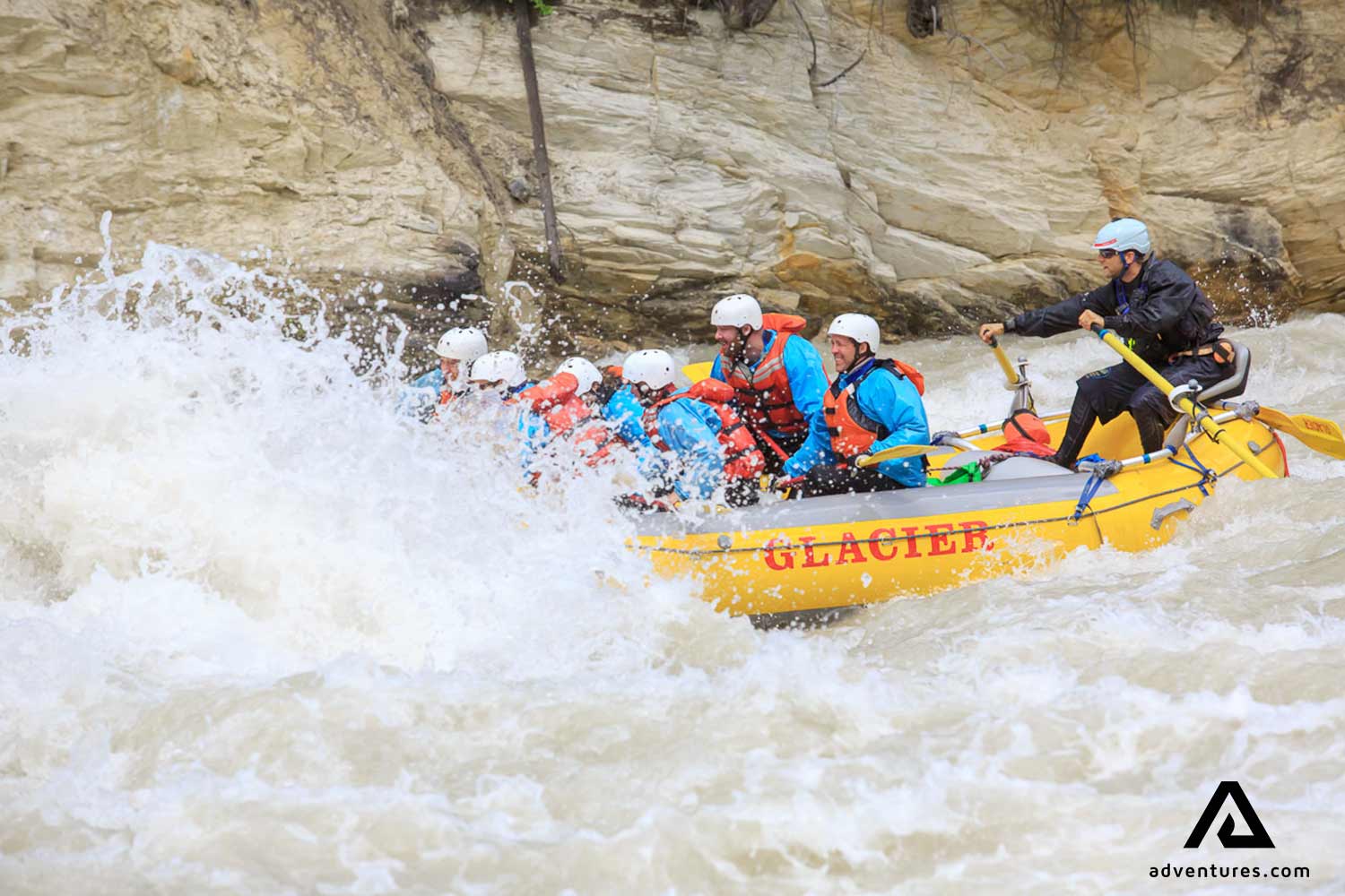 rafting in kicking horse river in canada