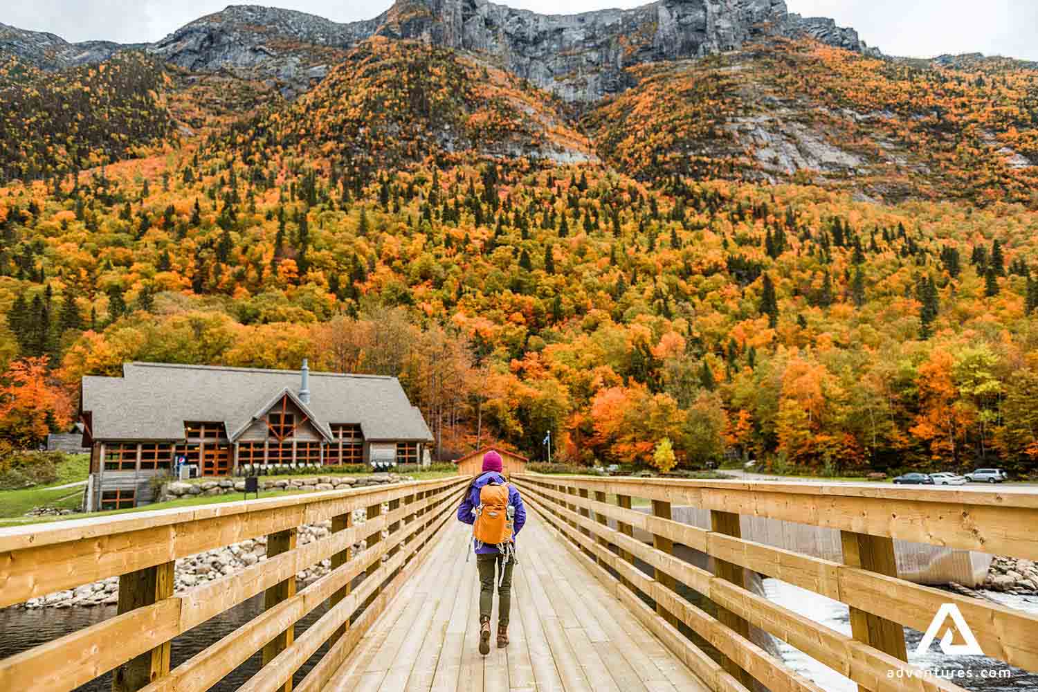 hiking canada in autumn in quebec