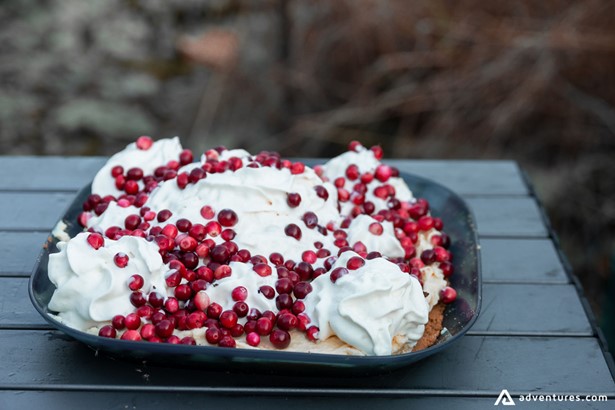 Cranberries with sour cream