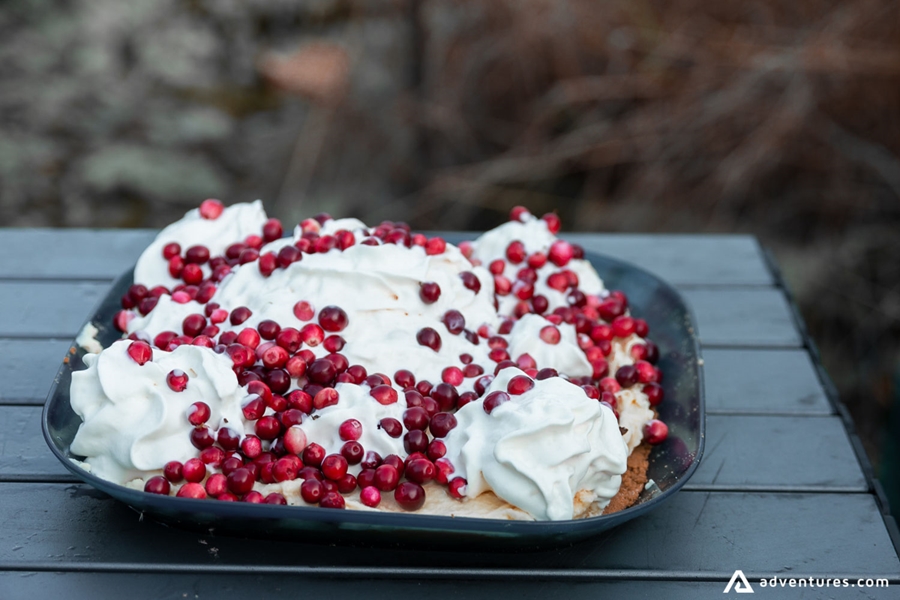 Cranberry cake with cream
