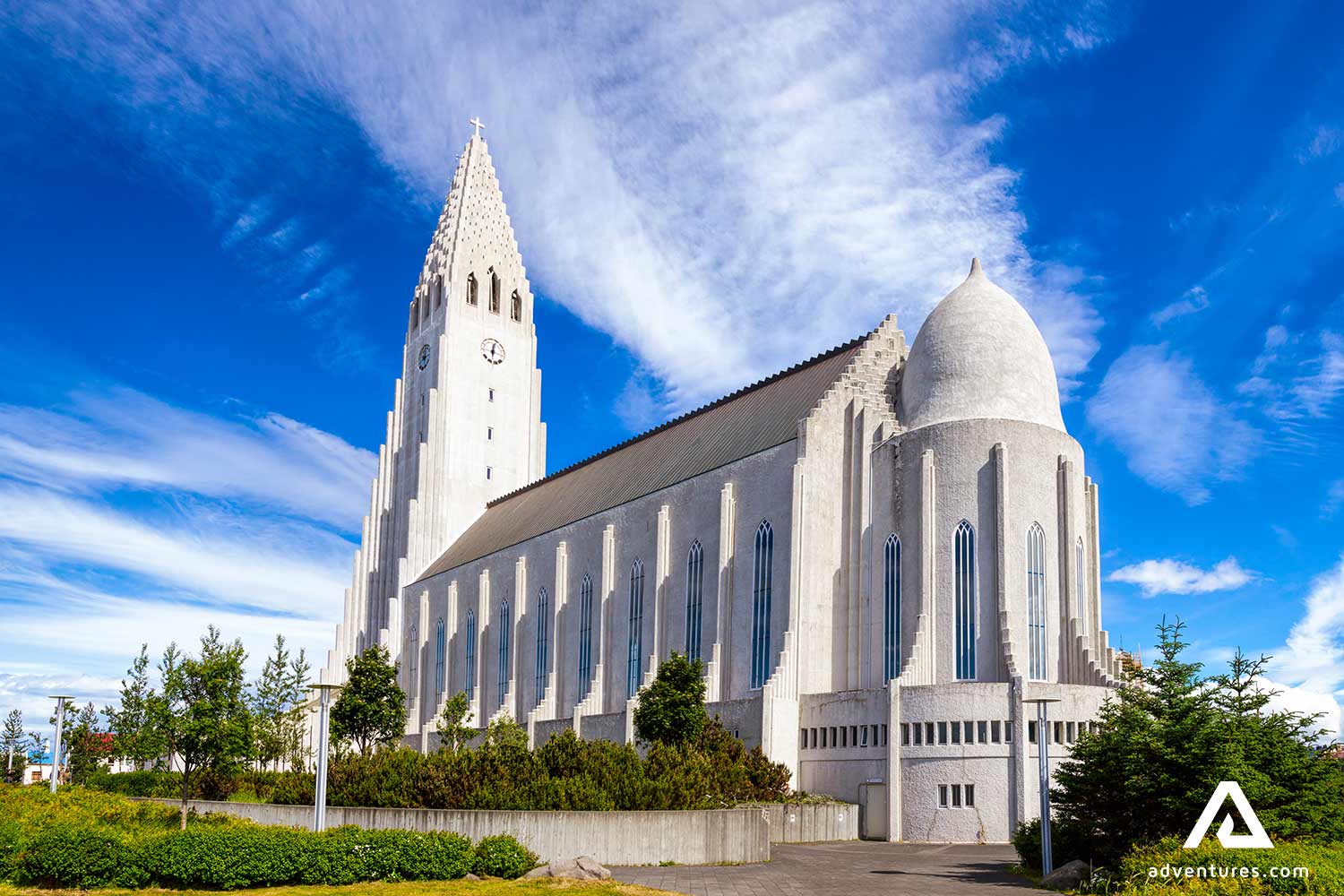 blue sky near hallgrimskirkja church in reykajvik