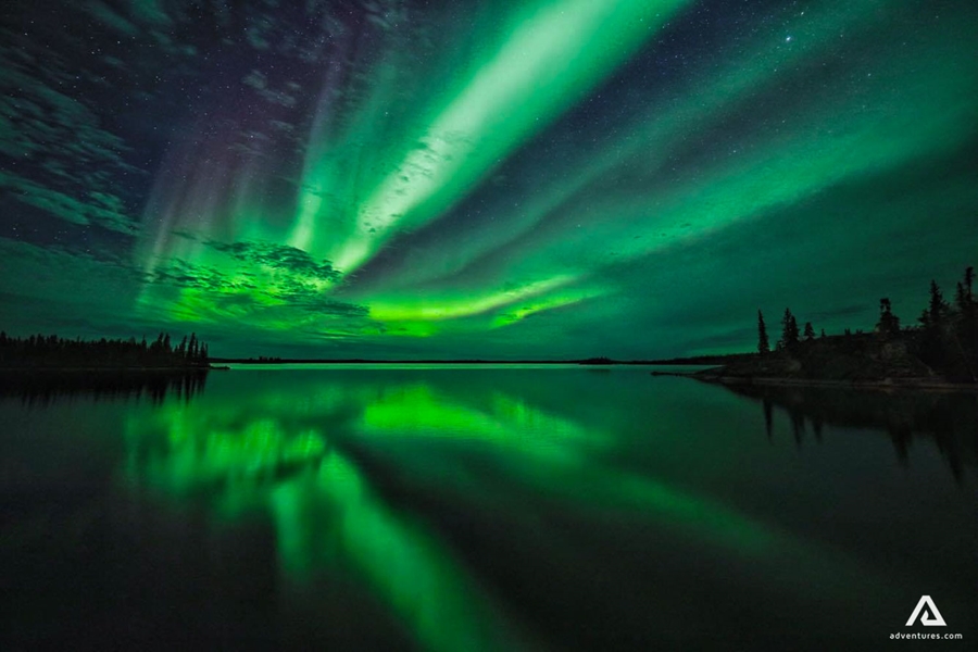 Aurora borealis lake reflection