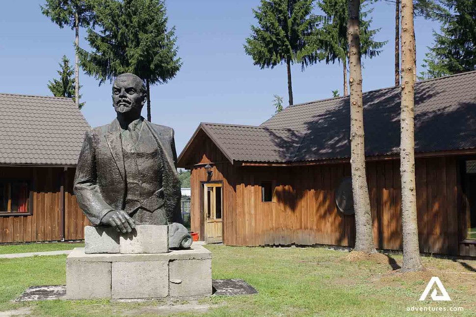 statue of Lenin in grutas park in lithuania