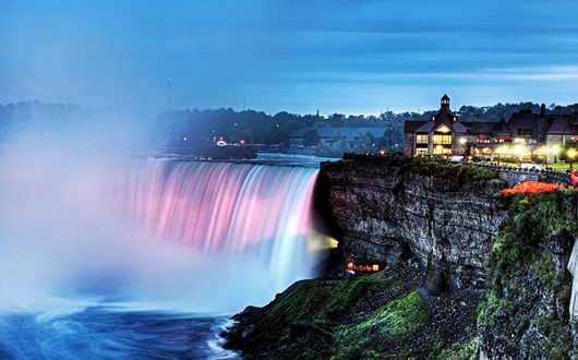 Night on Niagara 