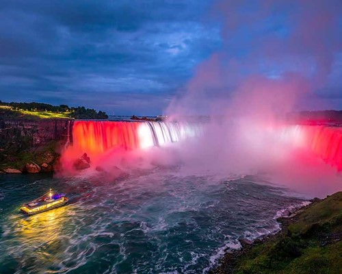 Niagara Falls Day & Night Tour with 3-Course Dinner