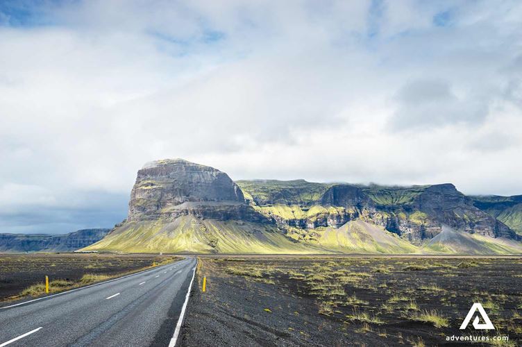 lomagnupur mountain road view lomagnupur mountain road view in skeidararsandur