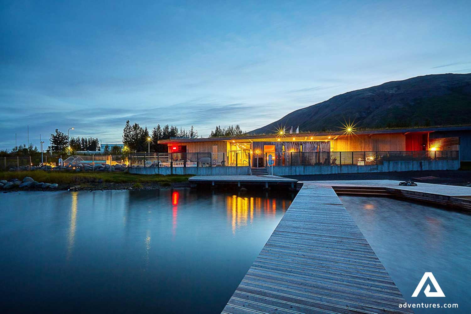 view of laugarvatn fontana area at night