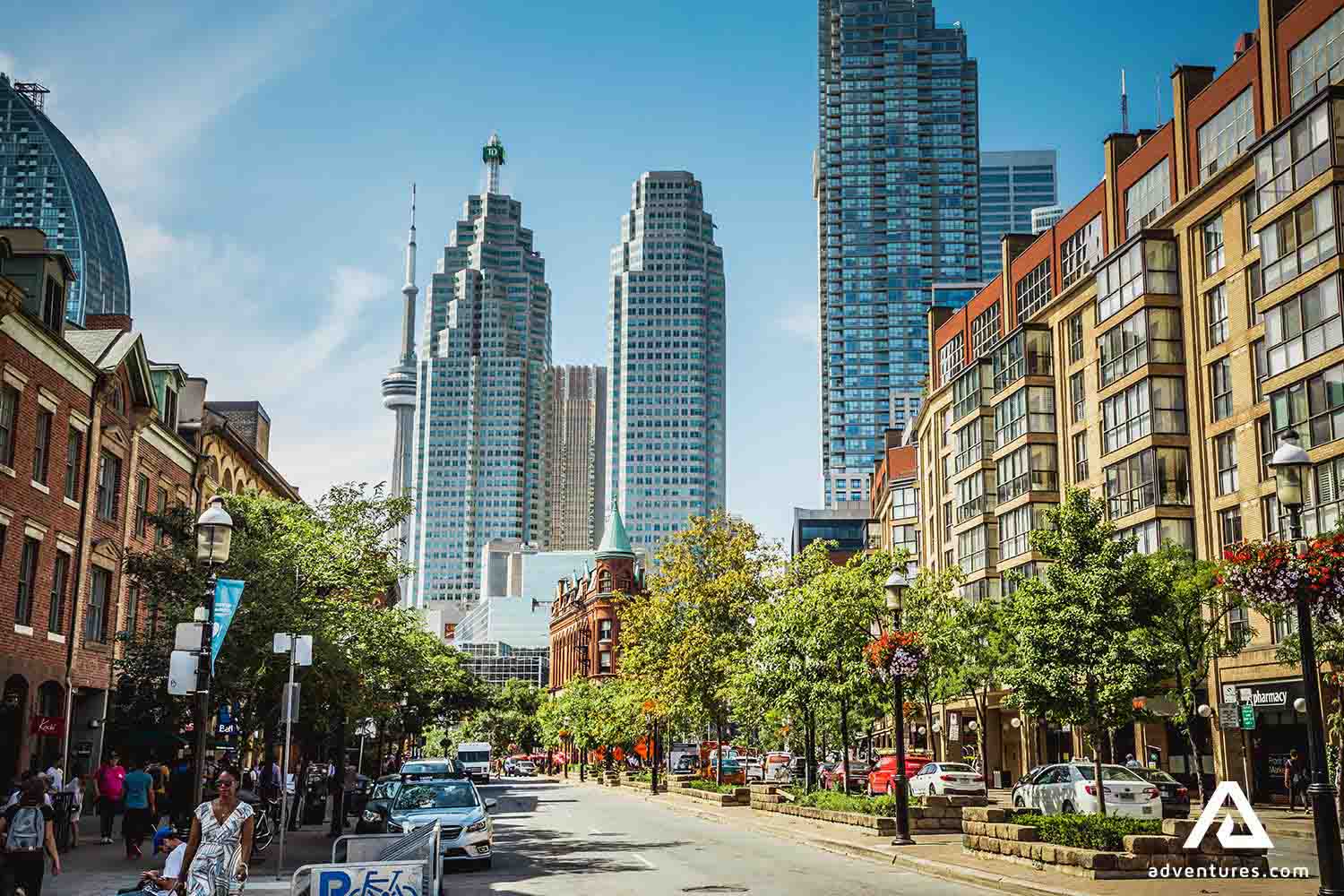 toronto city street view in summer