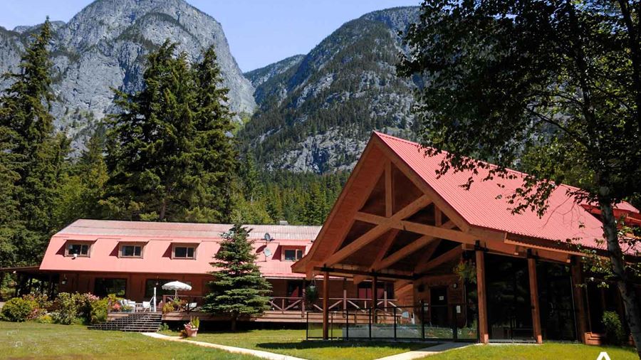 Lodges in Canada