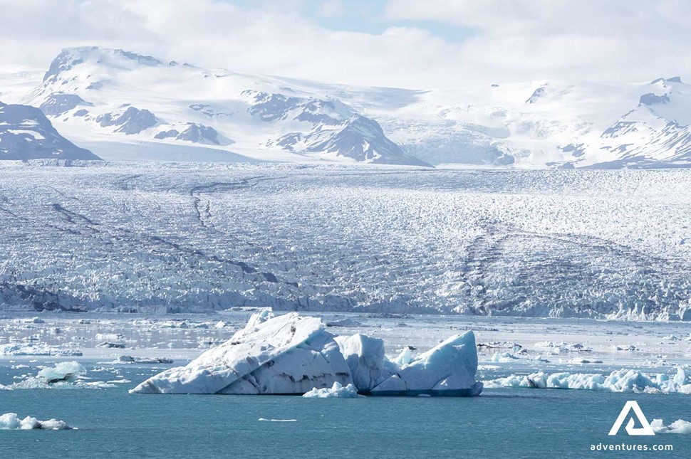 breidamerkurjokull glacier view in jokulsarlon