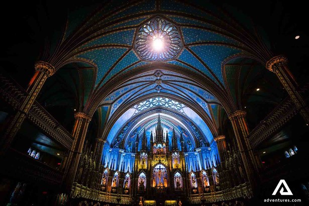 inside notre dame basilica in canada montreal