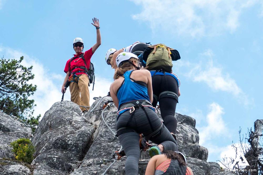 group rock climbing in canada