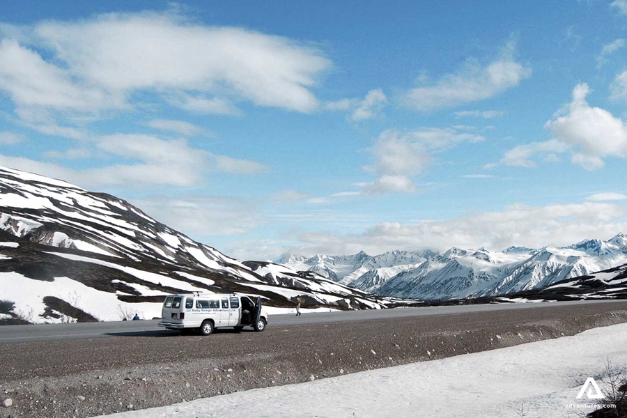 Snowy landscape near the Yukon road