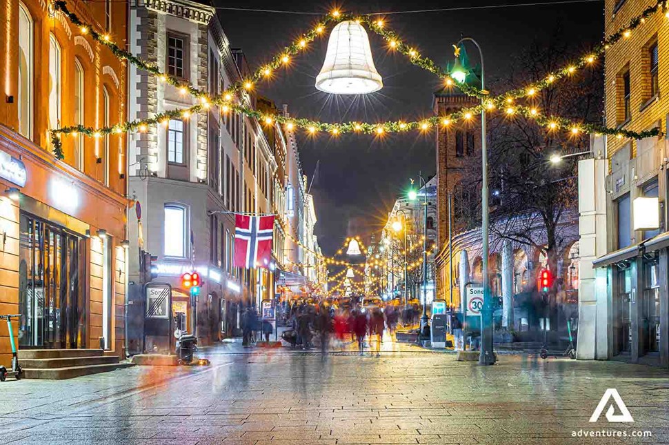 city street lights in oslo at christmas