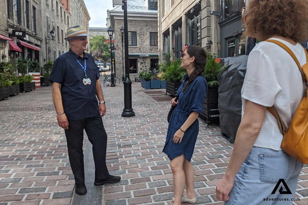 Guide Explaining Old Montreal History