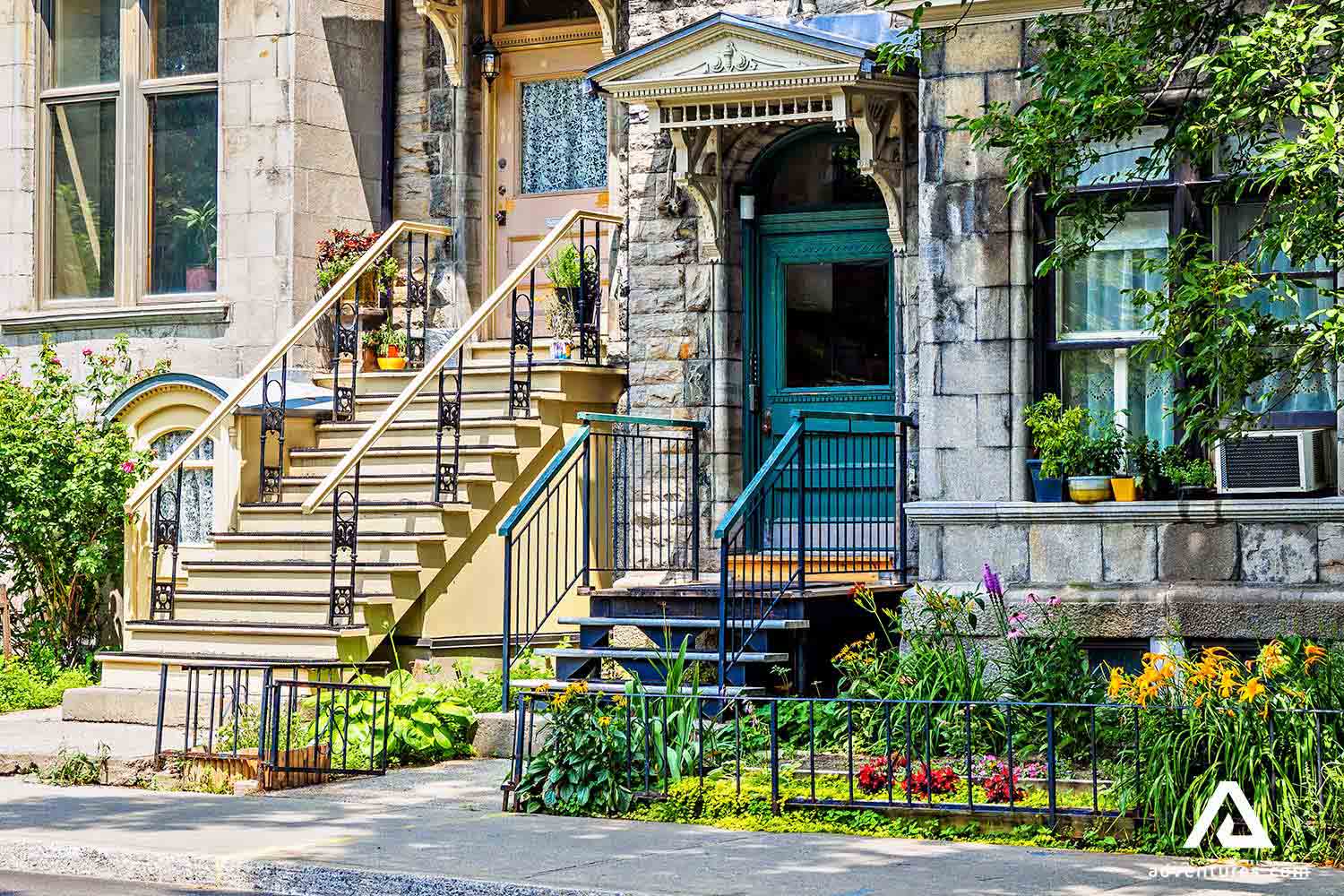 Montreal Buildings Street View