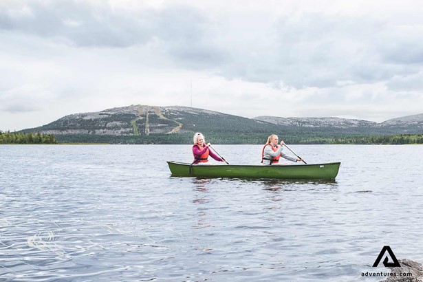two women canoeing in pyhajarvi lake