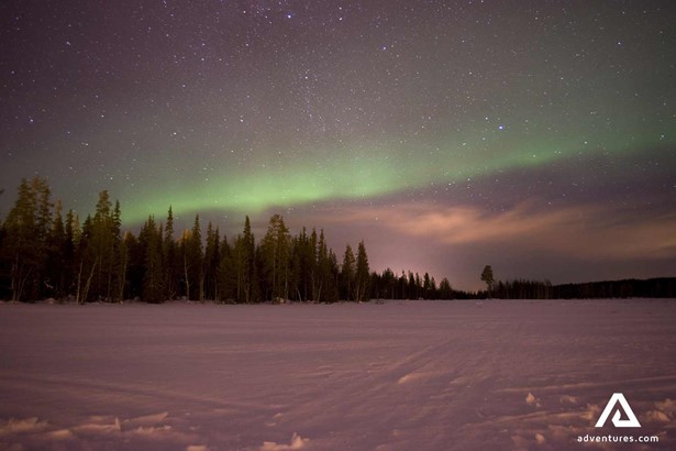 northern lights in the night sky in lapland