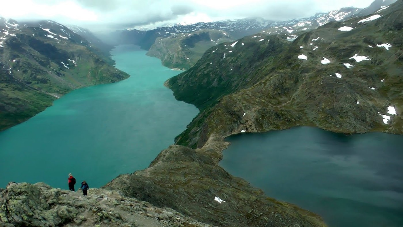 Hiking Besseggen Ridge, Norway in HD