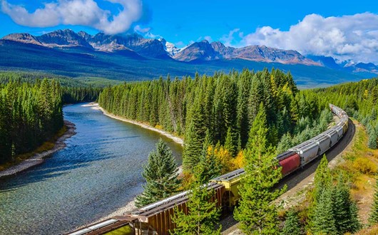 An Ultimate Guide to Exploring the Canadian Rockies 