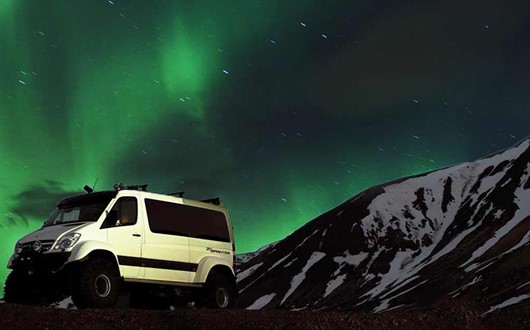 Super Jeep Northern Lights Hunt - Free Photos Included