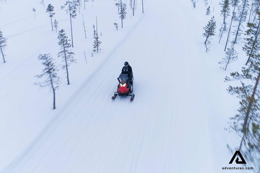 lapland winter snowmobiling 