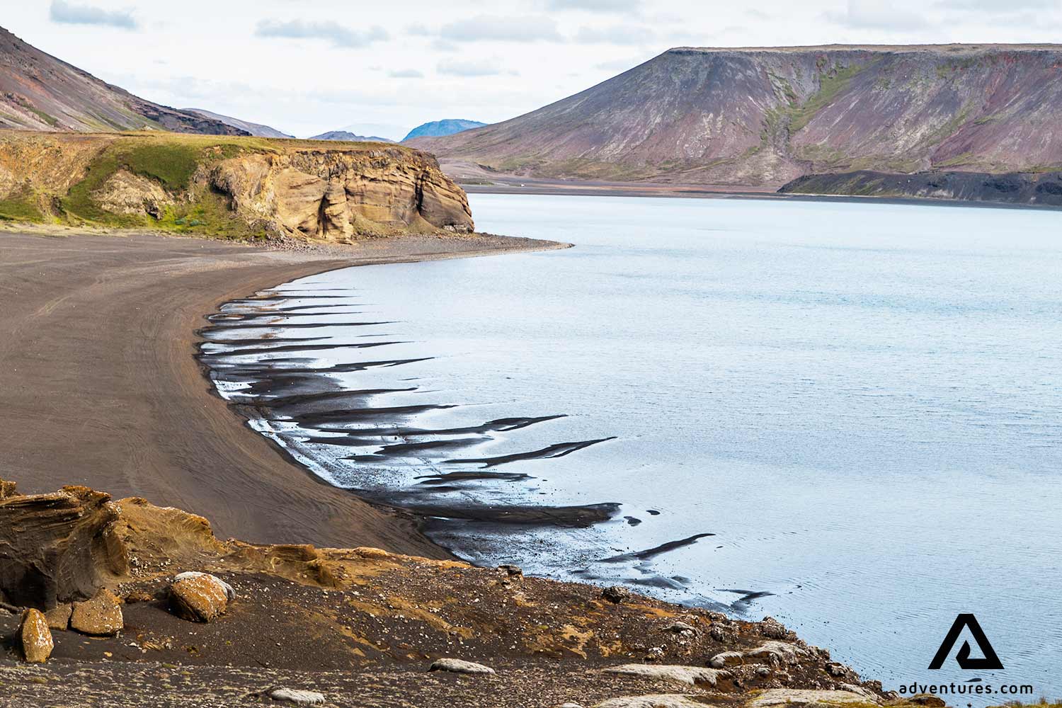 kleifarvatn lake beach in reykjanes in iceland