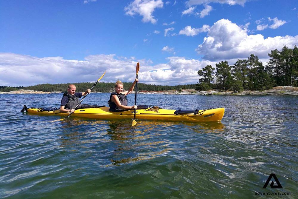 couple kayaking in sweden