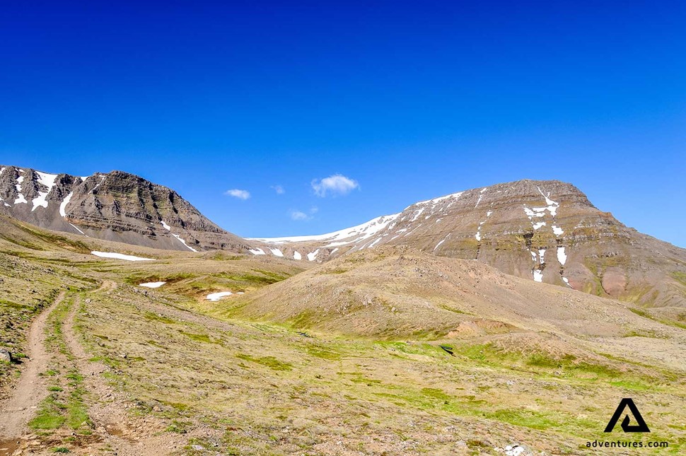 hiking trek in Esja mountain