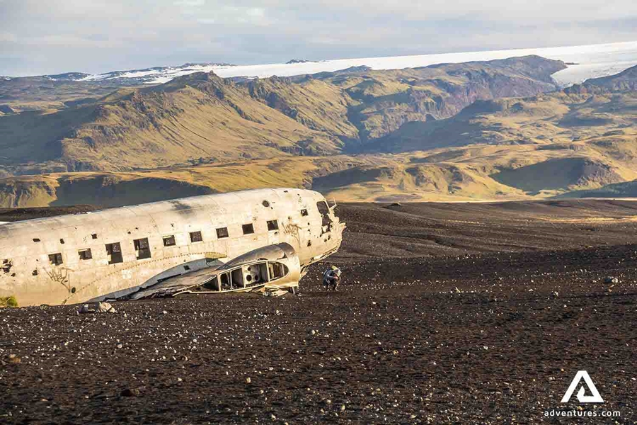 crashed plane in Iceland