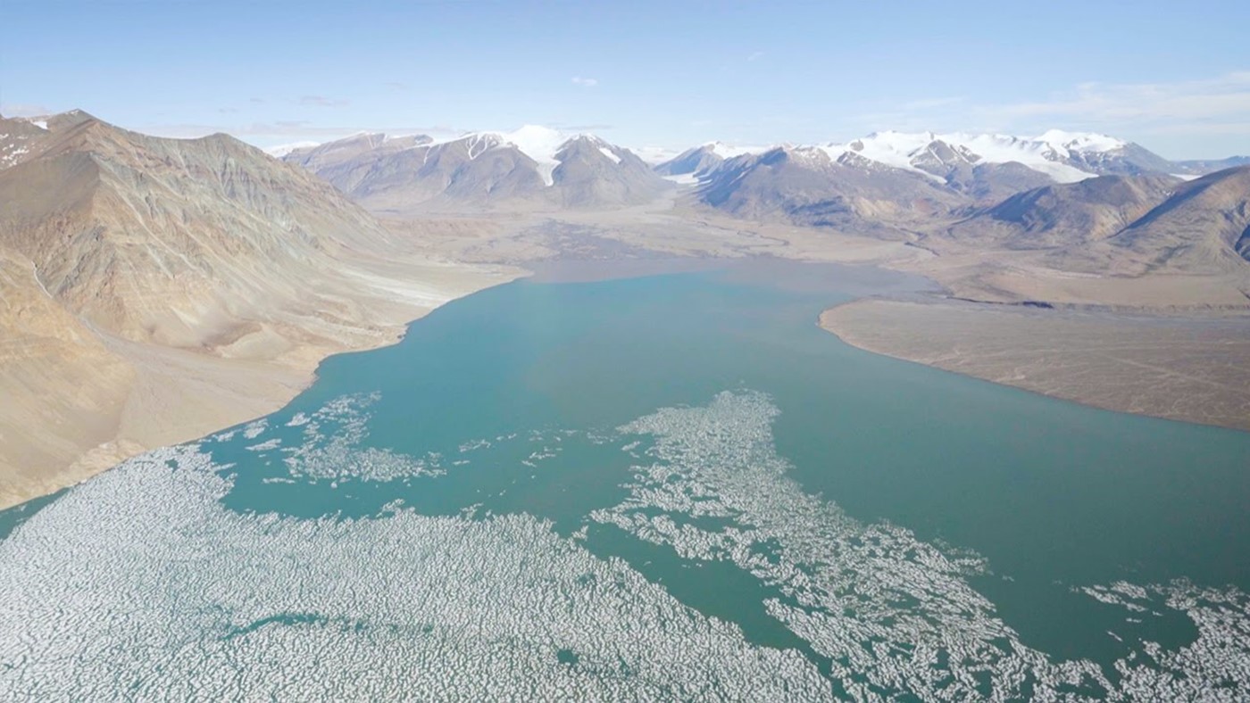 Quttinirpaaq, seen from above (Nunavut)