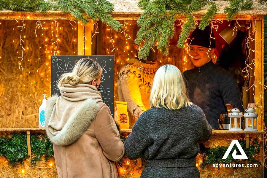 Christmassy Kiosk in Reykjavik