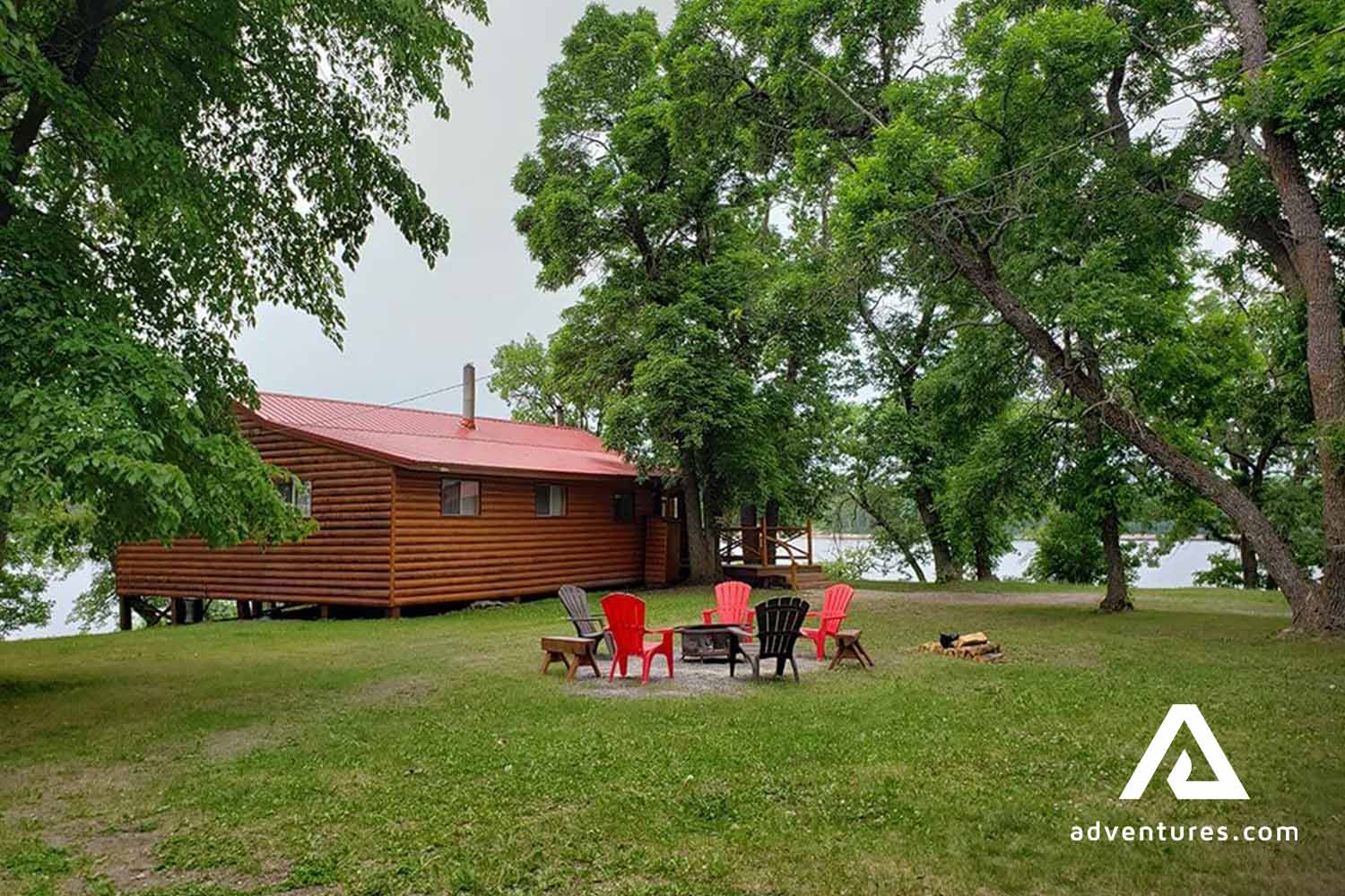 Flyin / Boatin Fishing Lodge on the Winnipeg River