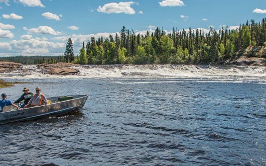 Lodge-based Great Slave Lake fishing, Northwest Territories