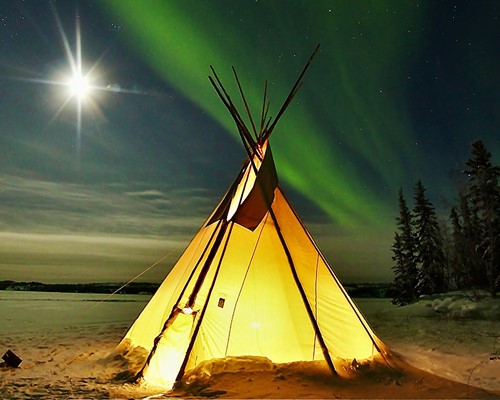 Northern Lights Viewing and Cultural Experience in Yellowknife